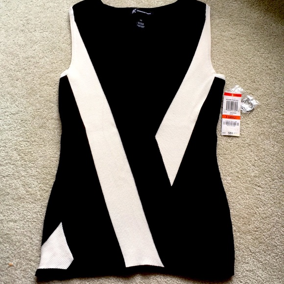 INC International Concepts Tops - Inc knit geometric tank NWT size XS Modern Romance